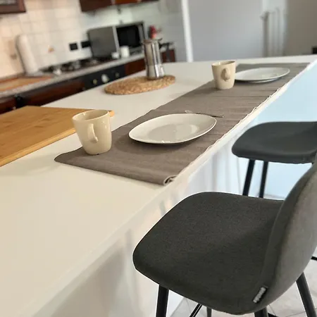 Domus Estense Parcheggio Gratuito No Ztl Centro A 5 Minuti A Piedi Appartamento Ferrara