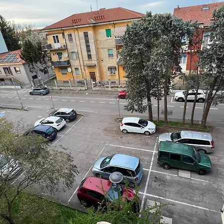 Appartamento Domus Estense Parcheggio Gratuito No Ztl Centro A 5 Minuti A Piedi Ferrara