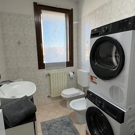 Domus Estense Parcheggio Gratuito No Ztl Centro A 5 Minuti A Piedi Ferrara